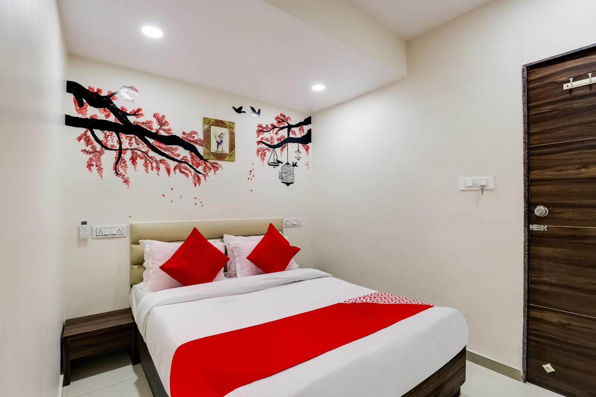 Collection O Hotel Alice Ahmedabad Exterior foto